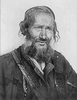 Rabbi Mordechai 1870s.jpg