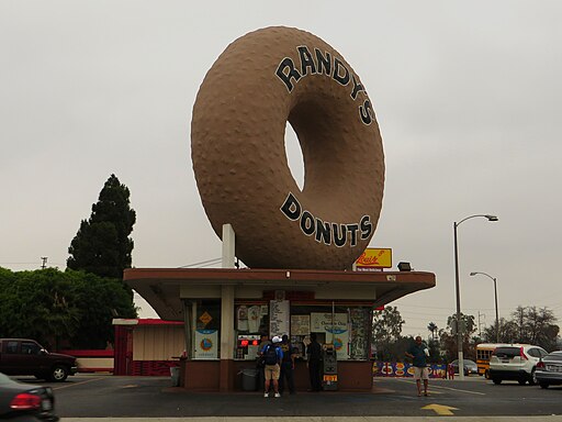 Randys Donuts, Inglewood, California (14331306597)
