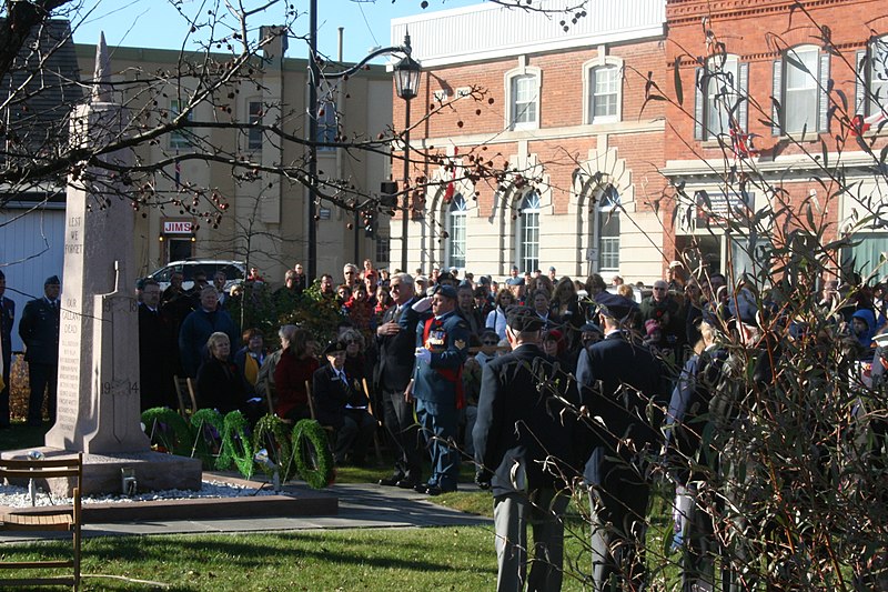 File:Remembrance Day Stirling 2009 0023 (4096302158).jpg