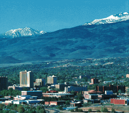 Tập tin:Reno with mountains.png