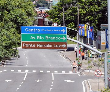 Placa de Trânsito Proibido Retorno à Esquerda