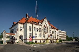 SM Góra Mickiewicza 1(1) - Urząd Miasta i Gminy.jpg