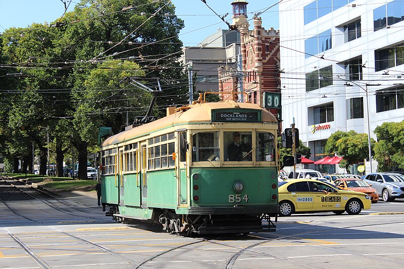 File:SW6 854 in Victoria Pde on route 30, 2013.JPG