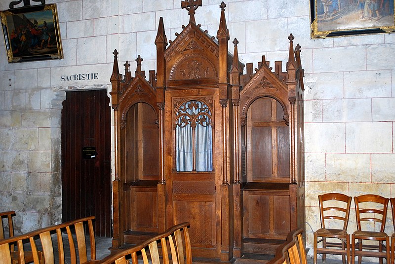 File:Saint-Macaire église St-Sauveur Confessionnal.JPG