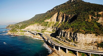 How to get to Sea Cliff Bridge with public transport- About the place