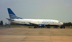 Sideral Air Cargo 737-300SF SBSL.JPG