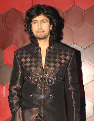 Sonu Nigam at Zee Cine Awards, 2013