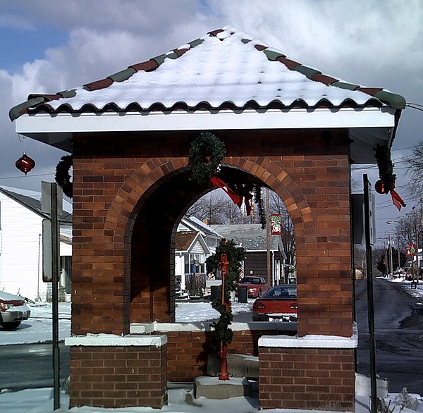 The Town Pump at Christmastime