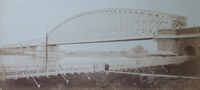 De oude brug op 30 augustus 1868 (foto door J. H. Schönscheidt)