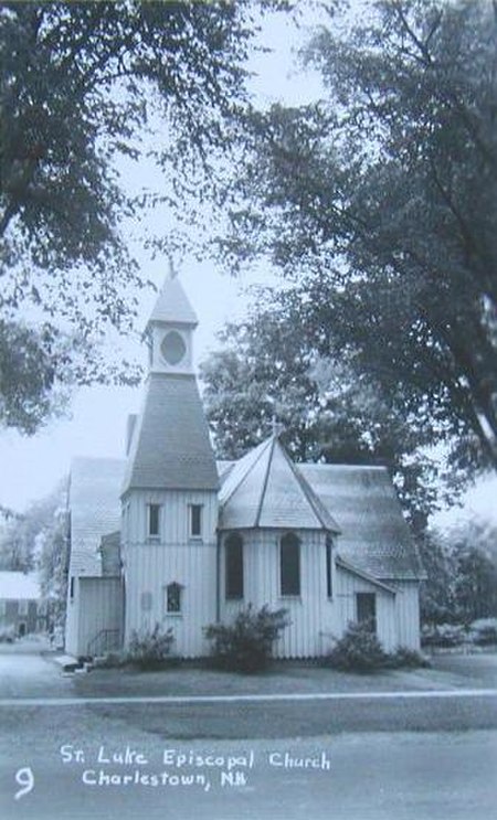 St. Luke's Church, Charlestown, NH.jpg