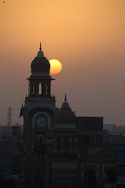 File:Sunset - Ghanta Ghar, Multan.jpg