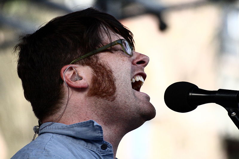 File:The Decemberists at Yale, 28 April 2009 - 35.JPG