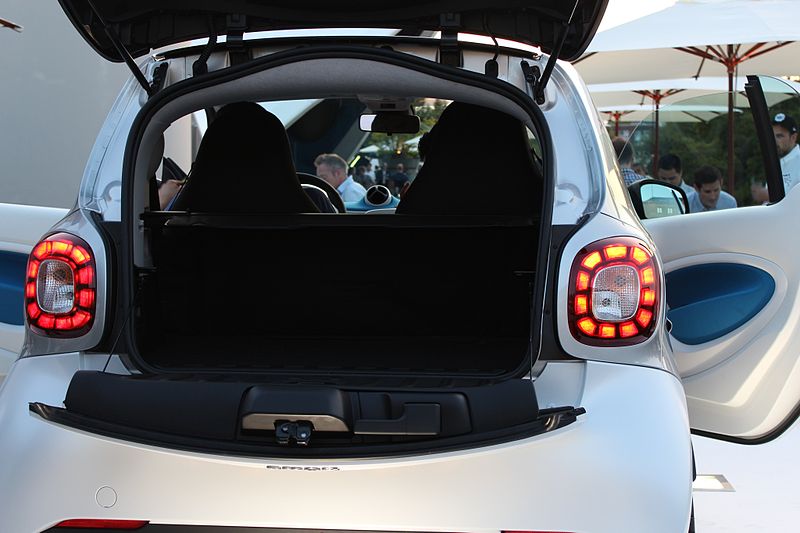 File:The new Smart 2014 (14681285914).jpg