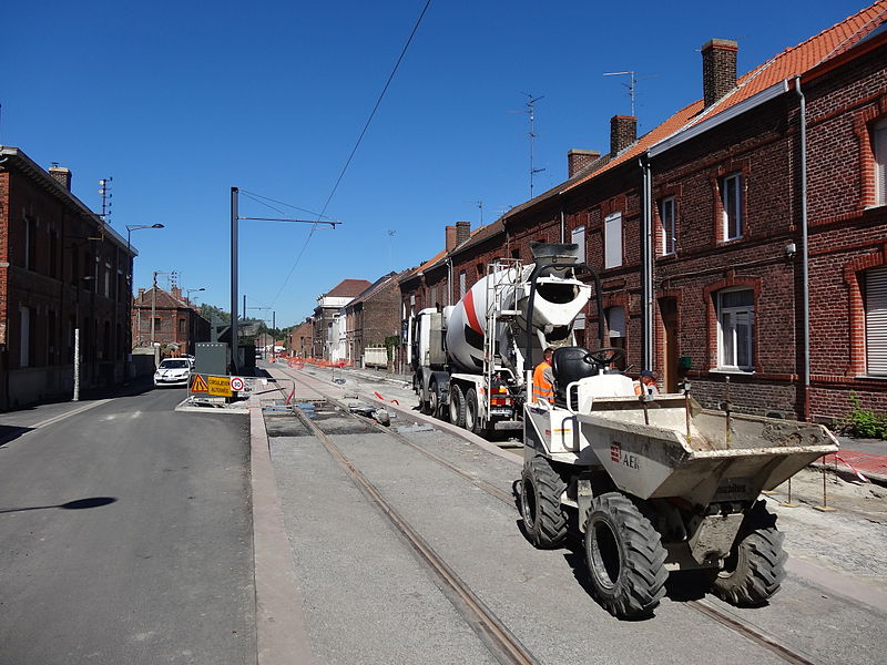 File:Travaux de la branche vers Vieux-Condé de la ligne B du tramway de Valenciennes en août 2013 (175).JPG