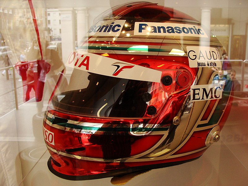 File:Trulli helmet.jpg