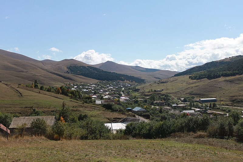 File:Ttujur, Armenia.JPG