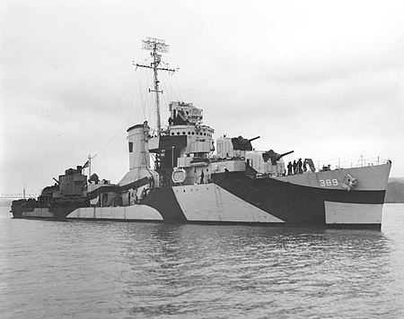 USS_Mugford_(DD-389)