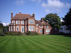 University of Portsmouth Ravelin House.jpg