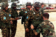 Özbekistan askerleri (1997).jpg