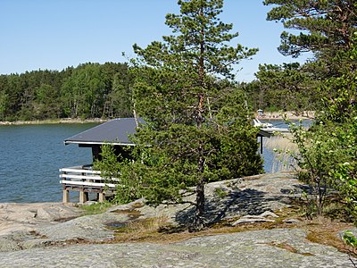 Vepsä. Sauna, vierasvenesatama, uimaranta.jpg