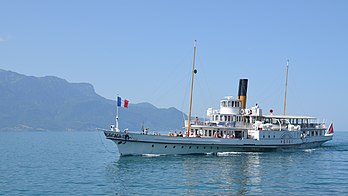 Le Vevey, bâteau de la Compagnie générale de navigation sur le lac Léman arrivant à Vevey. (définition réelle 4 579 × 2 577)