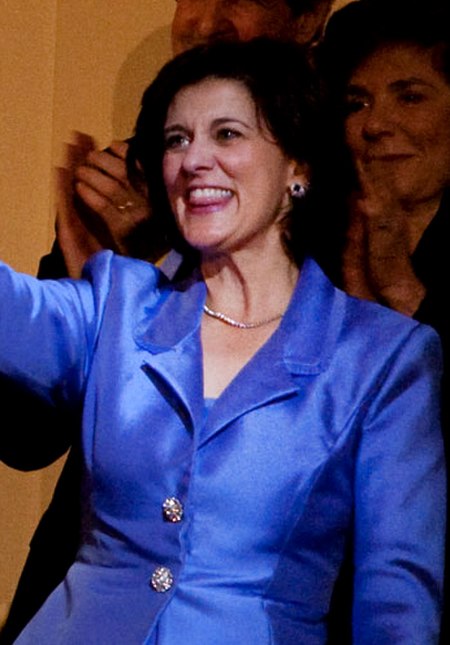 Vicki Kennedy.jpg