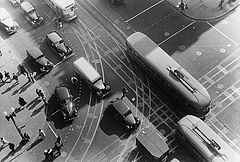 Aerial view of PCC street cars at the corner of 14th Street and Pennsylvania Avenue in front of the Willard Hotel in 1939 Washington, D.C. Aerial view of a street corner2.jpg