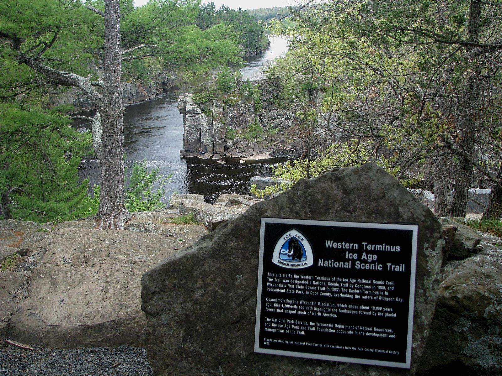 File:Western Terminus of the Ice Age Trail (St. Croix Falls, Wisconsin).jpg...