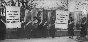 Silent Sentinels picketing the White House Women suffragists picketing in front of the White house.jpg