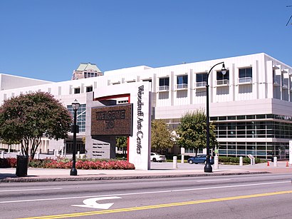 How to get to Woodruff Arts Center with public transit - About the place