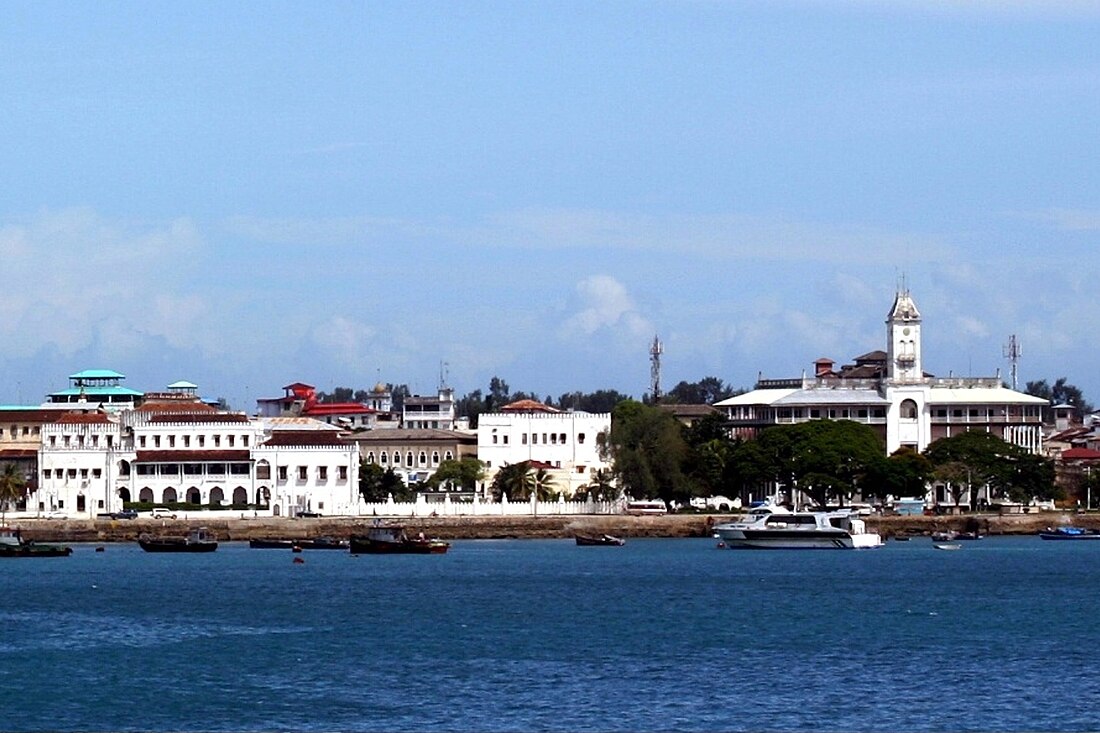 File:Zanzibar sultan palace.jpg