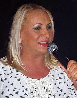 Vesna Zmijanac Serbian folk singer (born 1957)