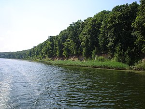 На березі Печенізького водосховища