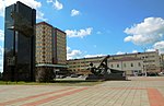 Миниатюра для Файл:Площадь Революции (Иваново) 2016.jpg