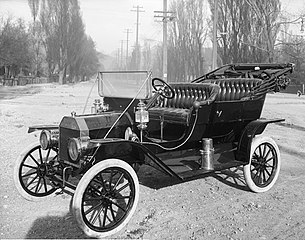 Модель Т 1910 года, сфотографировано в Солт-Лейк-Сити.