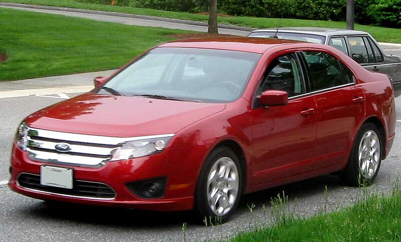 File:2010 Ford Fusion SE.jpg