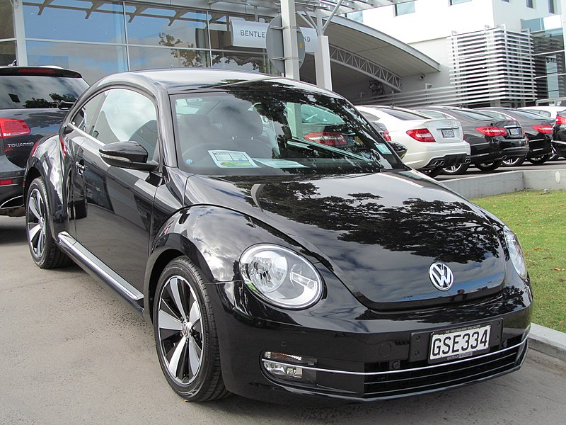 File:2013 Volkswagen Beetle 118kW TSi DSG (8611636268).jpg