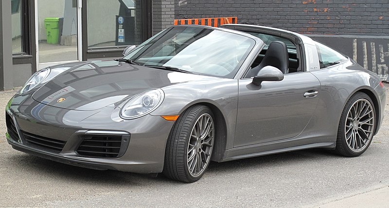 File:2017 Porsche 911 Targa 4 in Agate Grey Metallic, Front Left, 05-12-2022.jpg