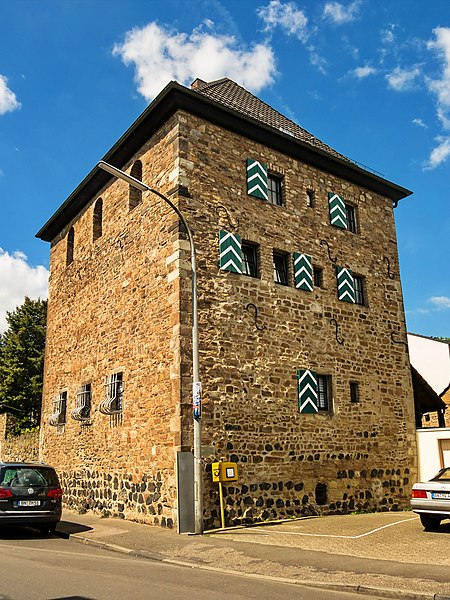 File:2019-05-13-bonn-annaberger-strasse-216-turmhaus-03.jpg