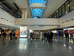 202201 Non-Schengen Area of Frankfurt Airport Terminal 1 Concourse B.jpg