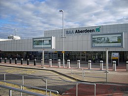 Fermeture du terminal de l'aéroport d'Aberdeen 23-03-11.JPG