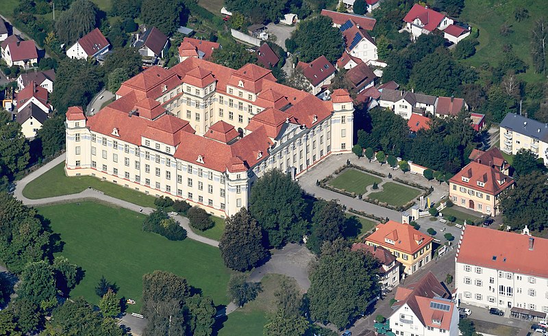 File:Aerial image of the Tettnang Castle (view from the east).jpg