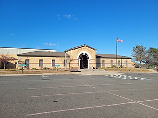 <span class="mw-page-title-main">Agawam High School</span> Public high school in Agawam, Massachusetts, United States