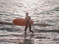 Tablista en el mar con un magico espectaculo de luz, Huanchaco