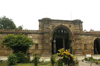 <span class="mw-page-title-main">Ahmed Shah's Mosque</span> Mosque in Ahmedabad, Gujarat, India