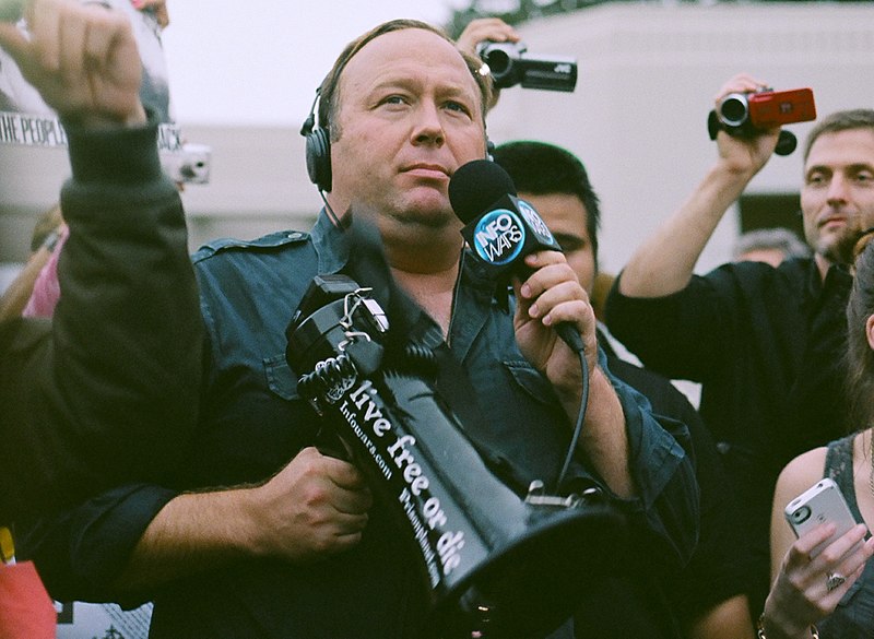 File:Alex Jones (12844952283).jpg