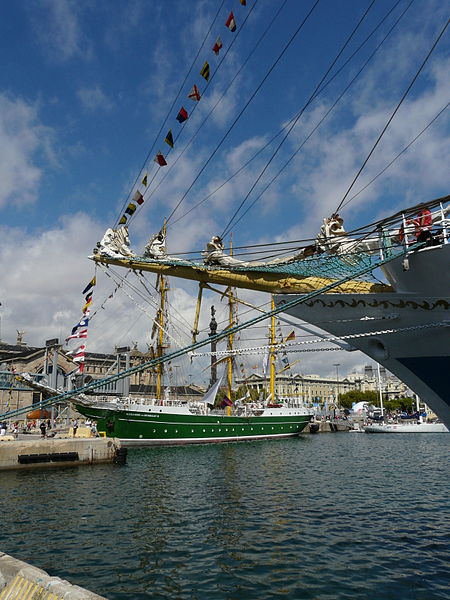 File:Alexander von Humboldt II i Mir - P1210093.jpg