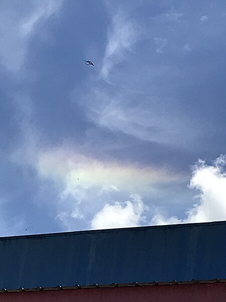 File:An iridescent cirrus cloud in Silang, Cavite..jpg