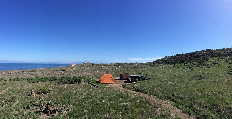 File:Anacapa-island-tent-camping-ventura-image.jpg