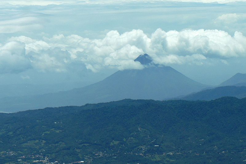 File:Arenal Volcano 07 2015 CRI 3828.jpg